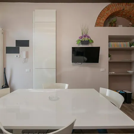 I-host - Imbonati 6 Milano